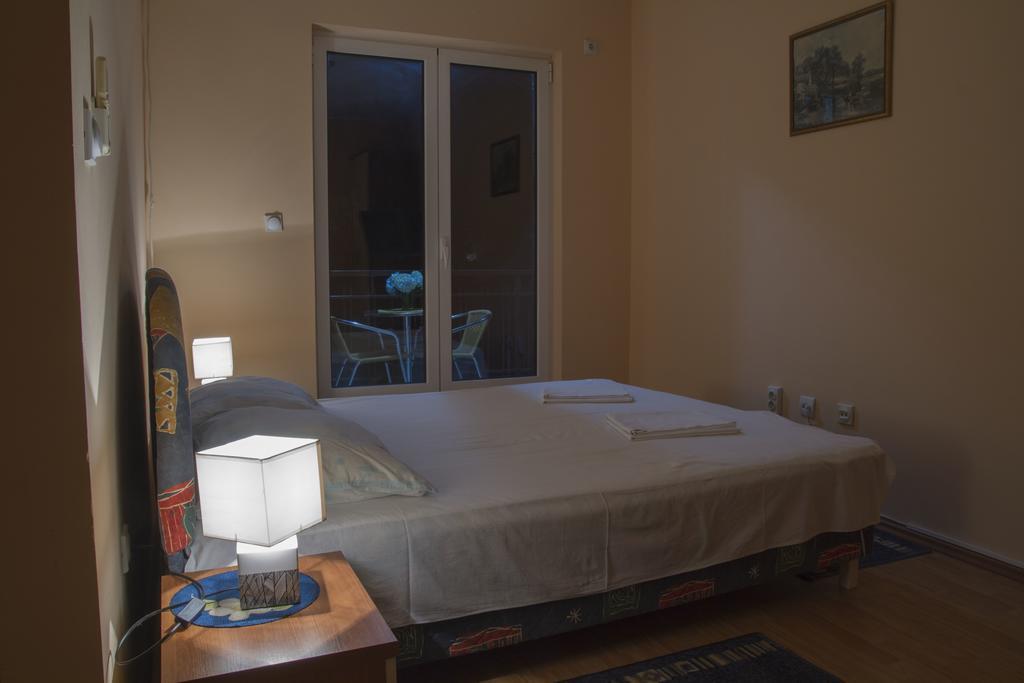 Apartments Gugolj M&M ヘルツェグ・ノヴィ エクステリア 写真