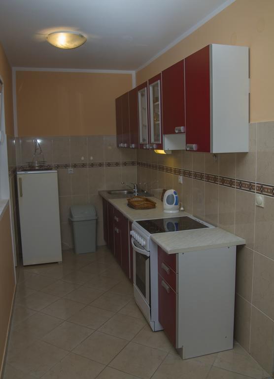 Apartments Gugolj M&M ヘルツェグ・ノヴィ エクステリア 写真